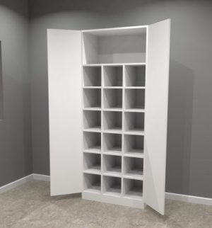 Förvaringsskåp med små fack