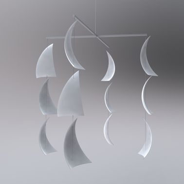 Takmobil-Spinnaker-med-krysstativ